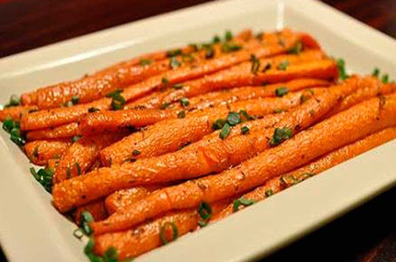 Запеченная морковь с приправами